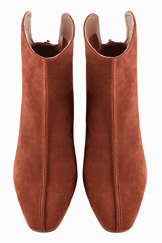 Terracotta orange women's ankle boots with a zip at the back. Square toe. Medium block heels. Top view - Florence KOOIJMAN